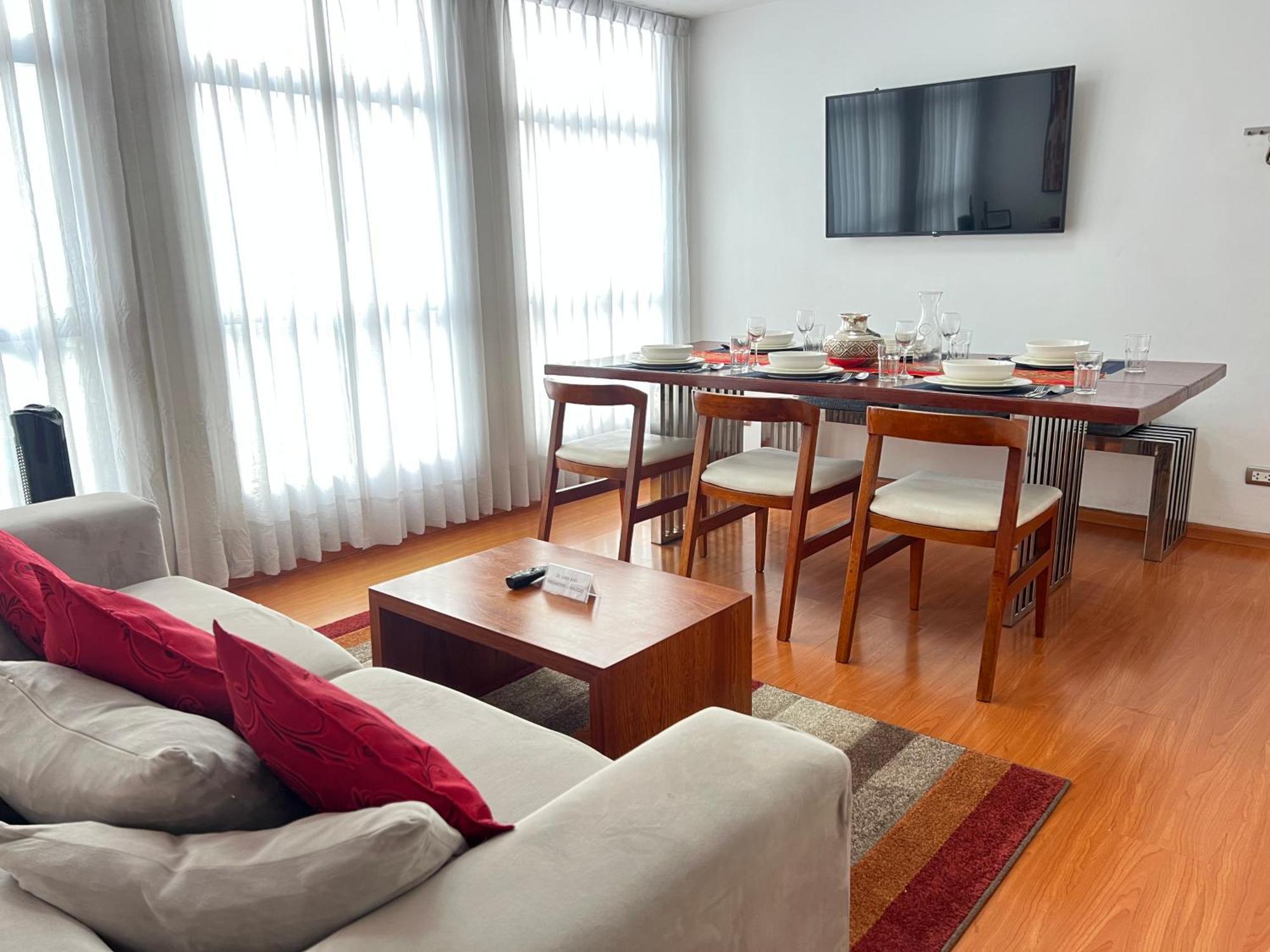 Downtown Lima Apt With May Promo Book & Save Big ภายนอก รูปภาพ