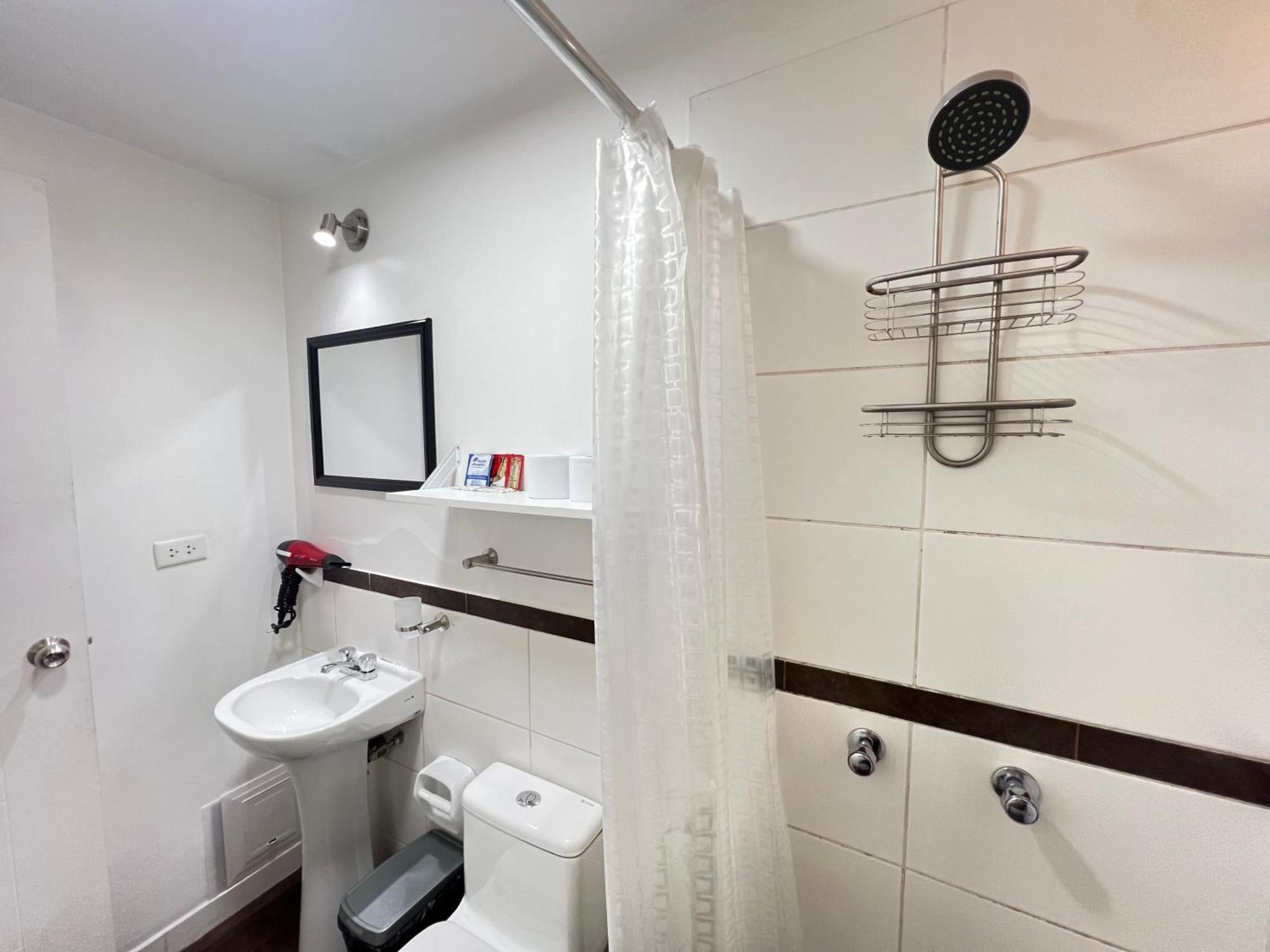 Downtown Lima Apt With May Promo Book & Save Big ภายนอก รูปภาพ